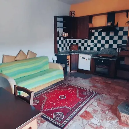 Apartment Rosa's Little House *